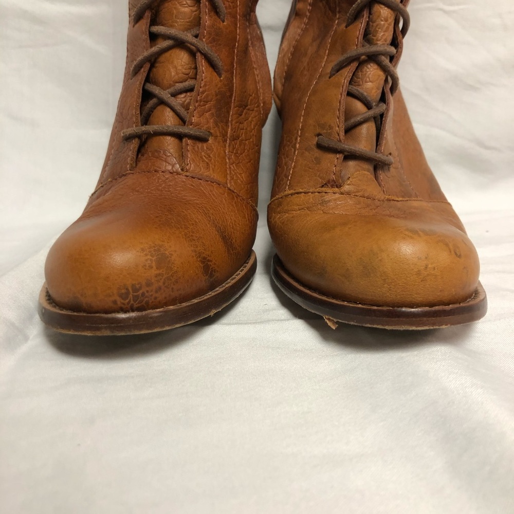UGG boots sz 7.5, excellent condition - Picture 3 of 8